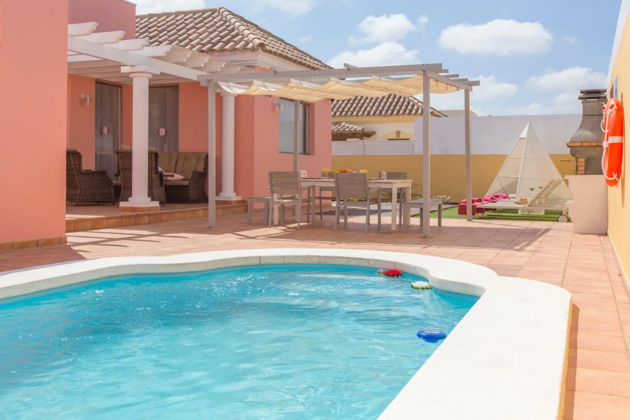 Villa Bella Lucia 3. Piscina Climatizada, Wifi, Bbq. Corralejo Exterior foto