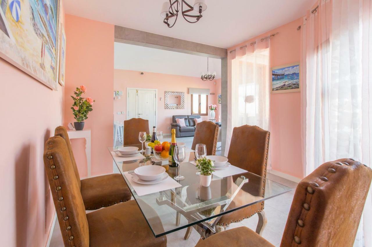 Villa Bella Lucia 3. Piscina Climatizada, Wifi, Bbq. Corralejo Exterior foto